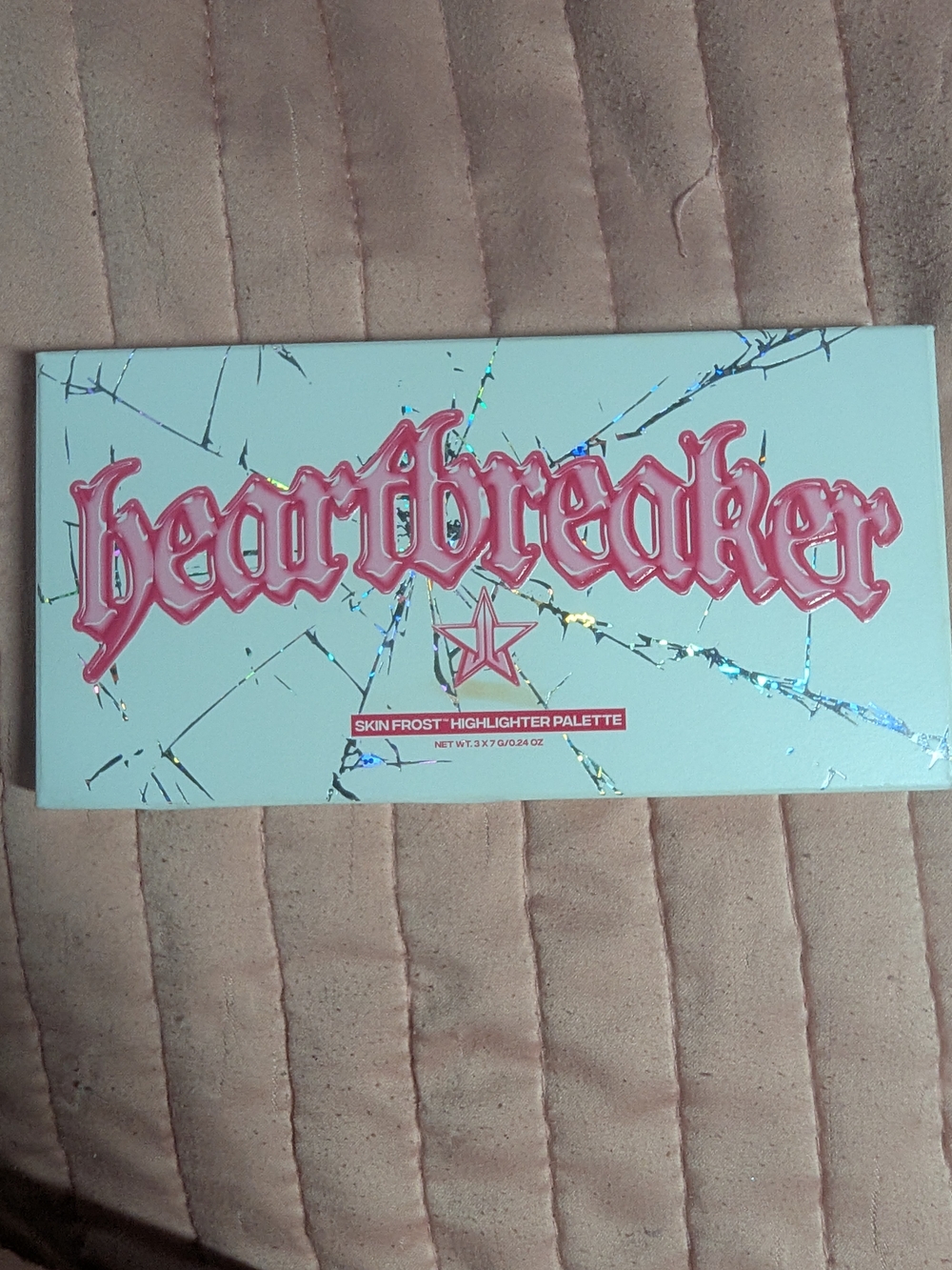This Jeffree Star Cosmetics 'Heartbreaker' Skin Frost Highlighter Palette